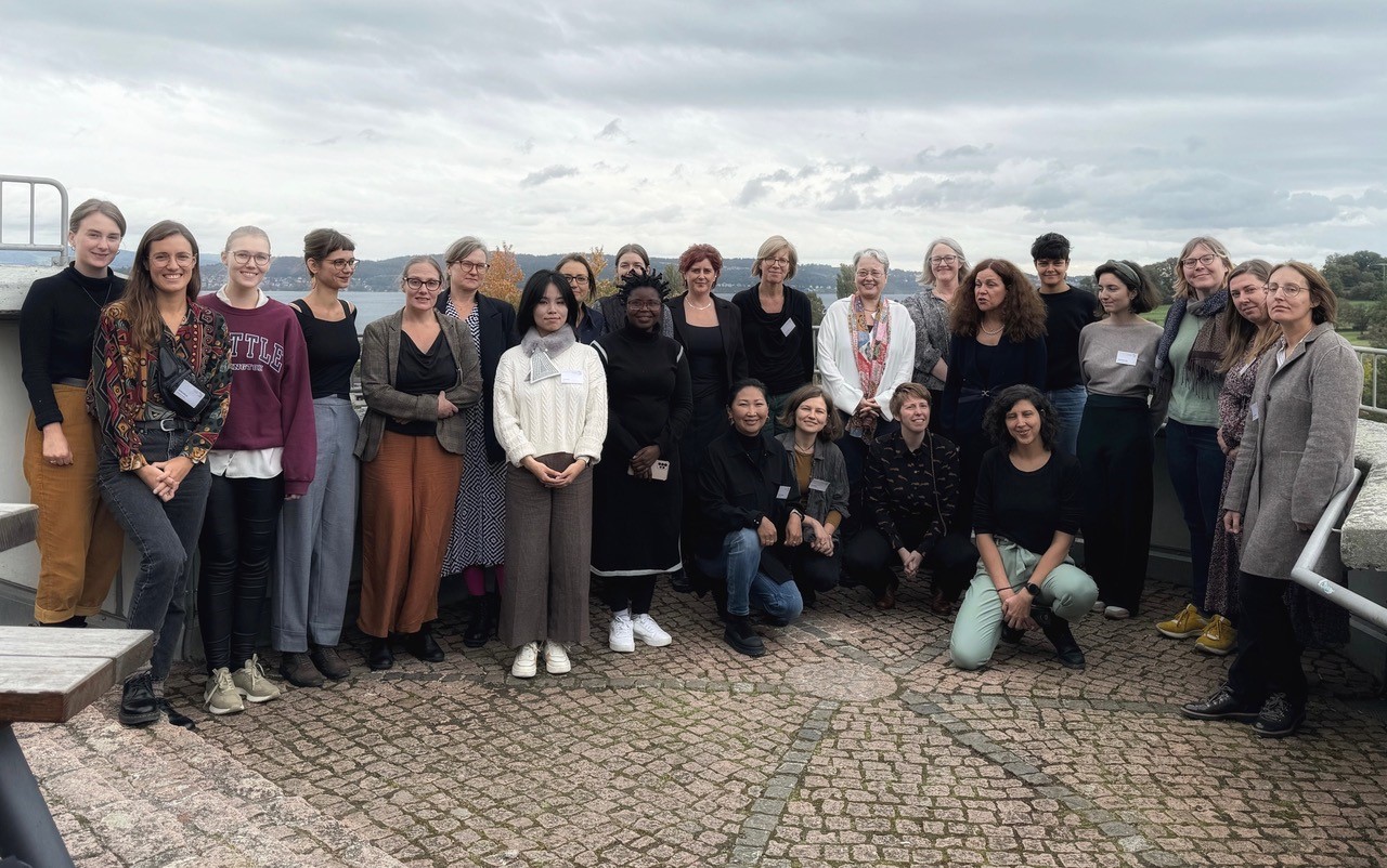 Ein Gruppenfoto der Konferenzteilnehmerinnen