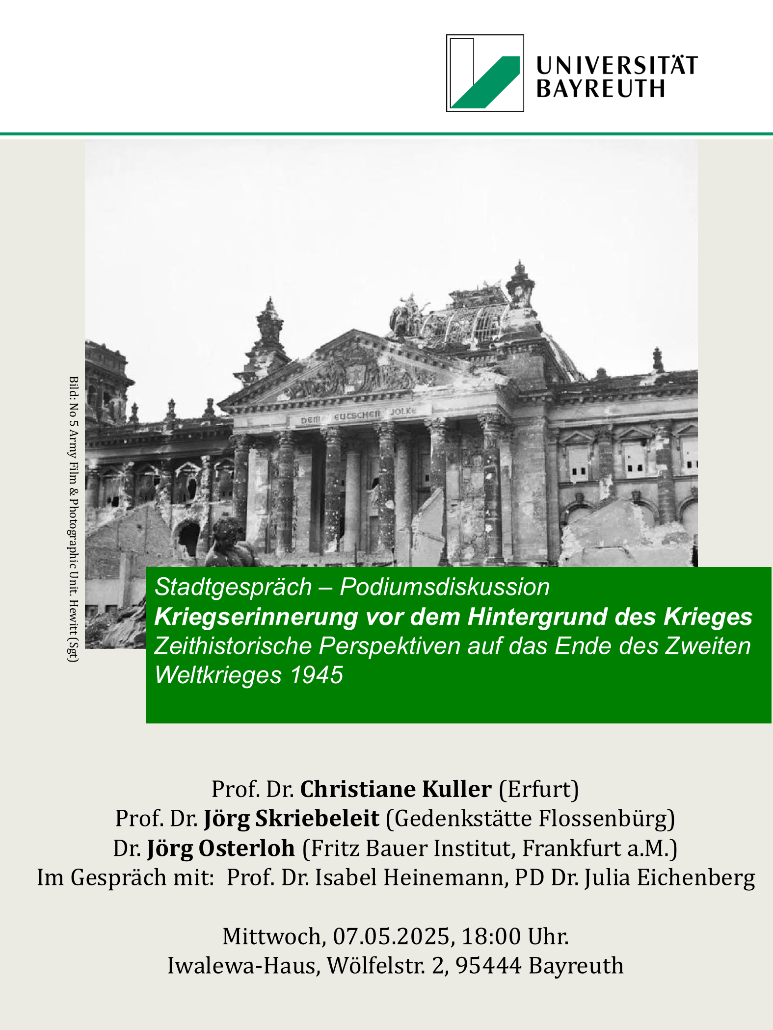 Plakat zur Veranstaltung mit einem Bild des zerstörten Reichstags in Berlin 1945.